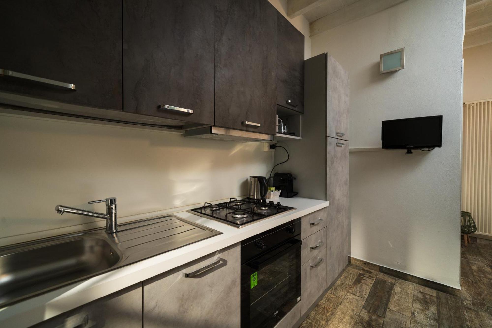 La Formaggeria Del Naviglio Apartamento Milão Exterior foto